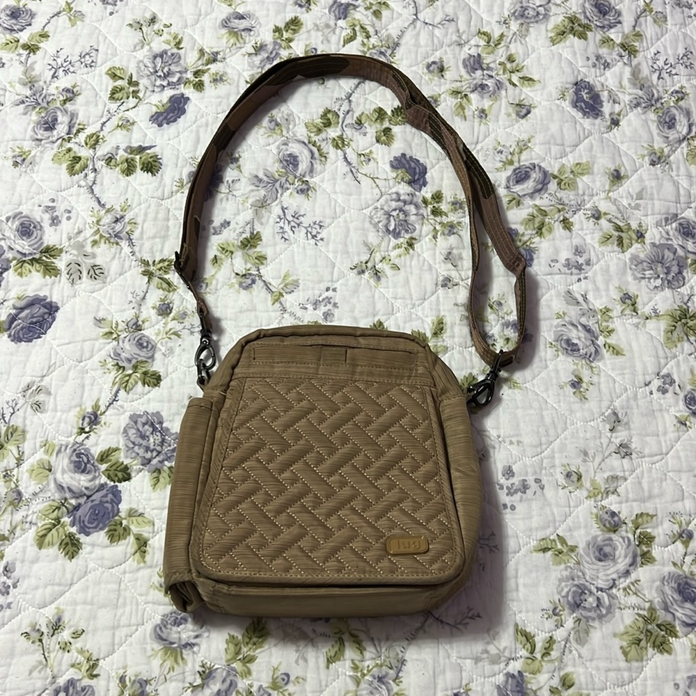 lug “Flapper” Small Convertible Crossbody Bag